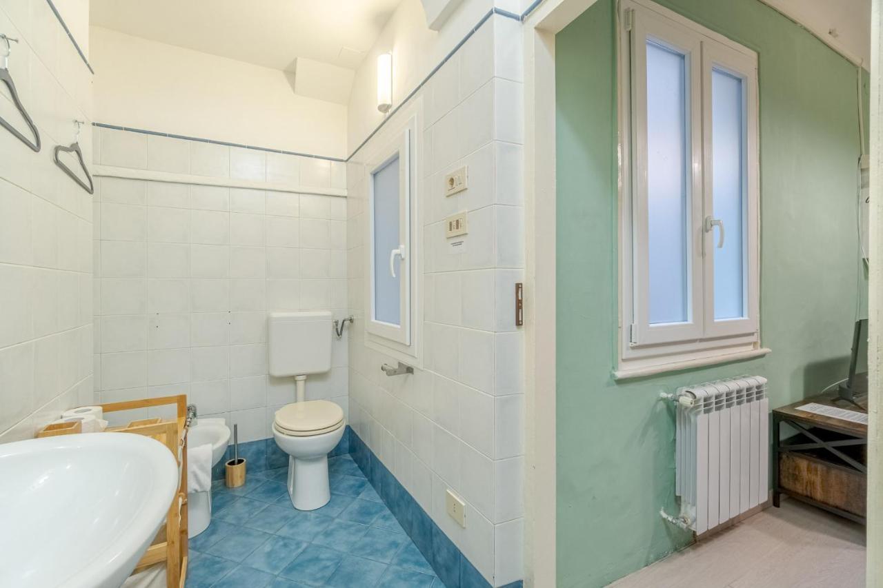Appartement Casa Poirot Functional Flat à Gênes Extérieur photo